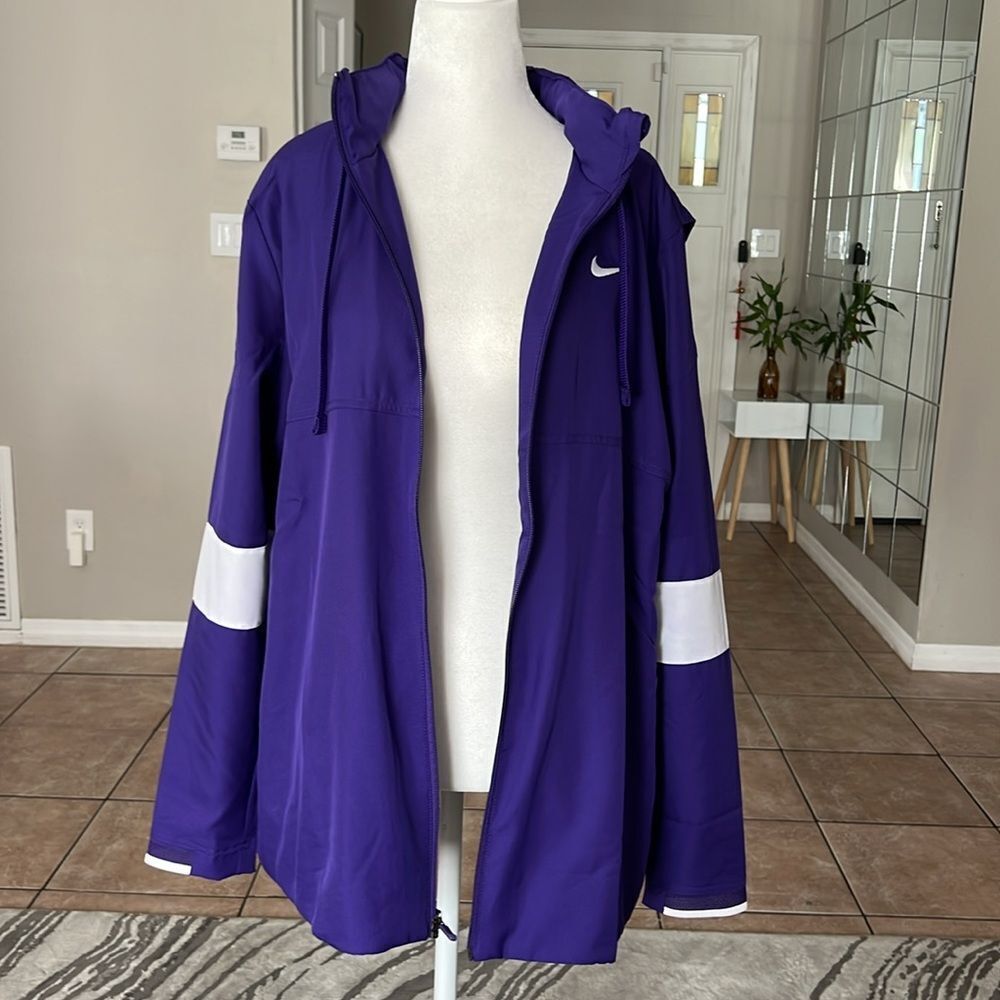 Nike Dry Women’s Purple Full Zip Jacket - Picture 6 of 14